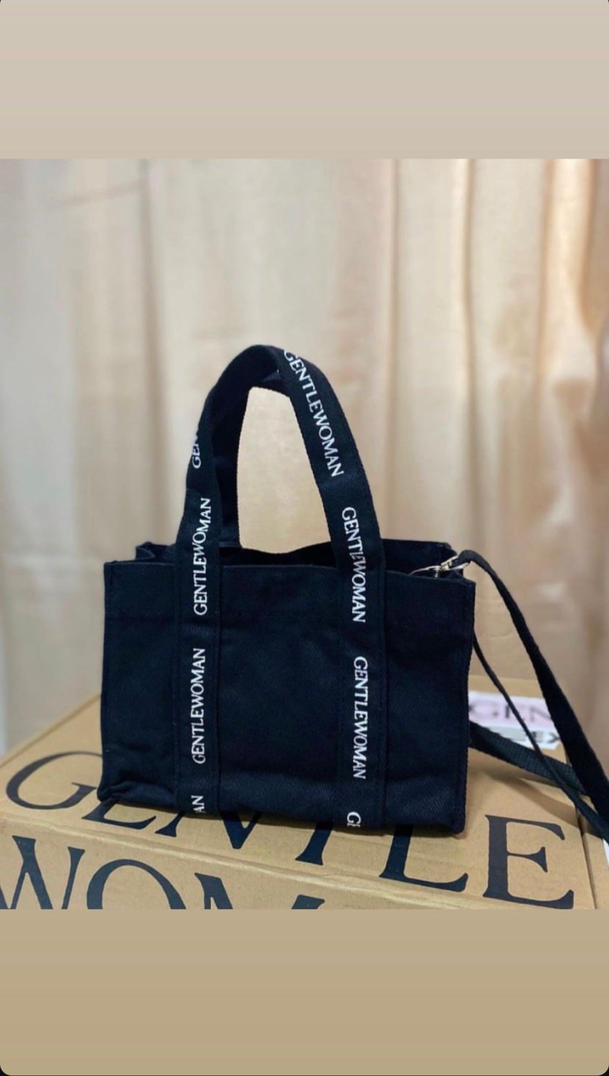 حقيبة سوداء متوسطة الحجم (امرأة لطيفة)