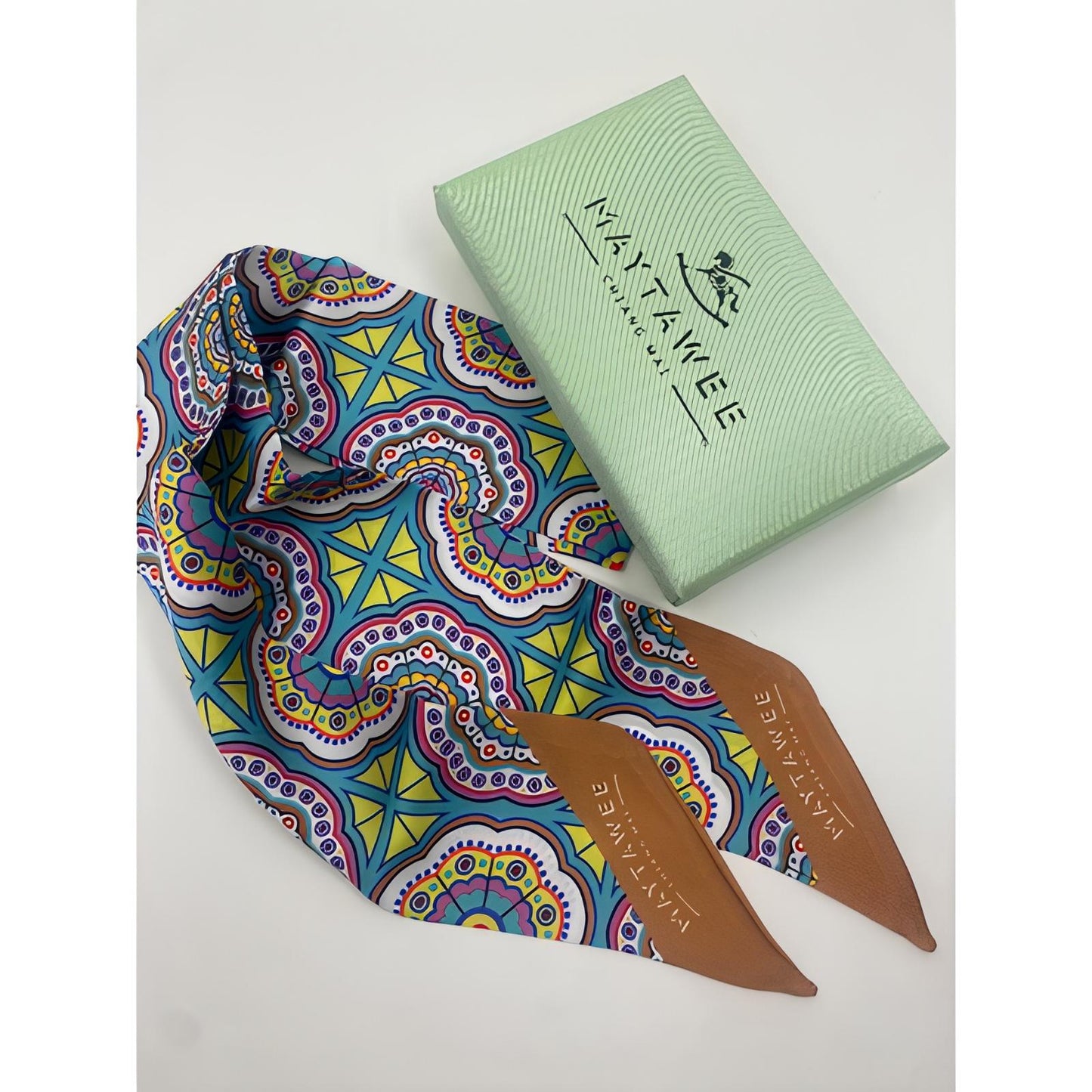 Brown Scarf (Maytawee)